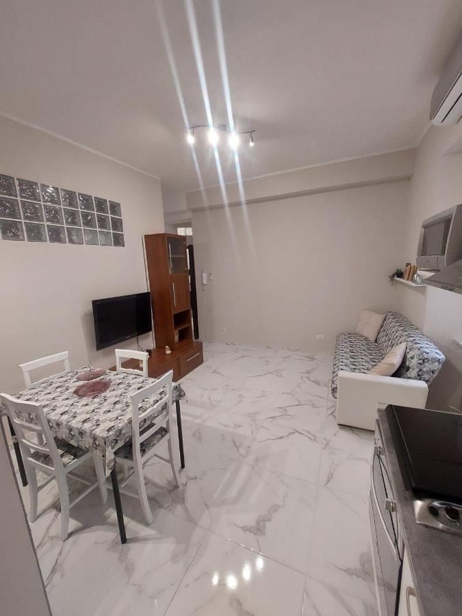 El Mar Casa Vacanza Lavinio Mare 安齐奥 外观 照片